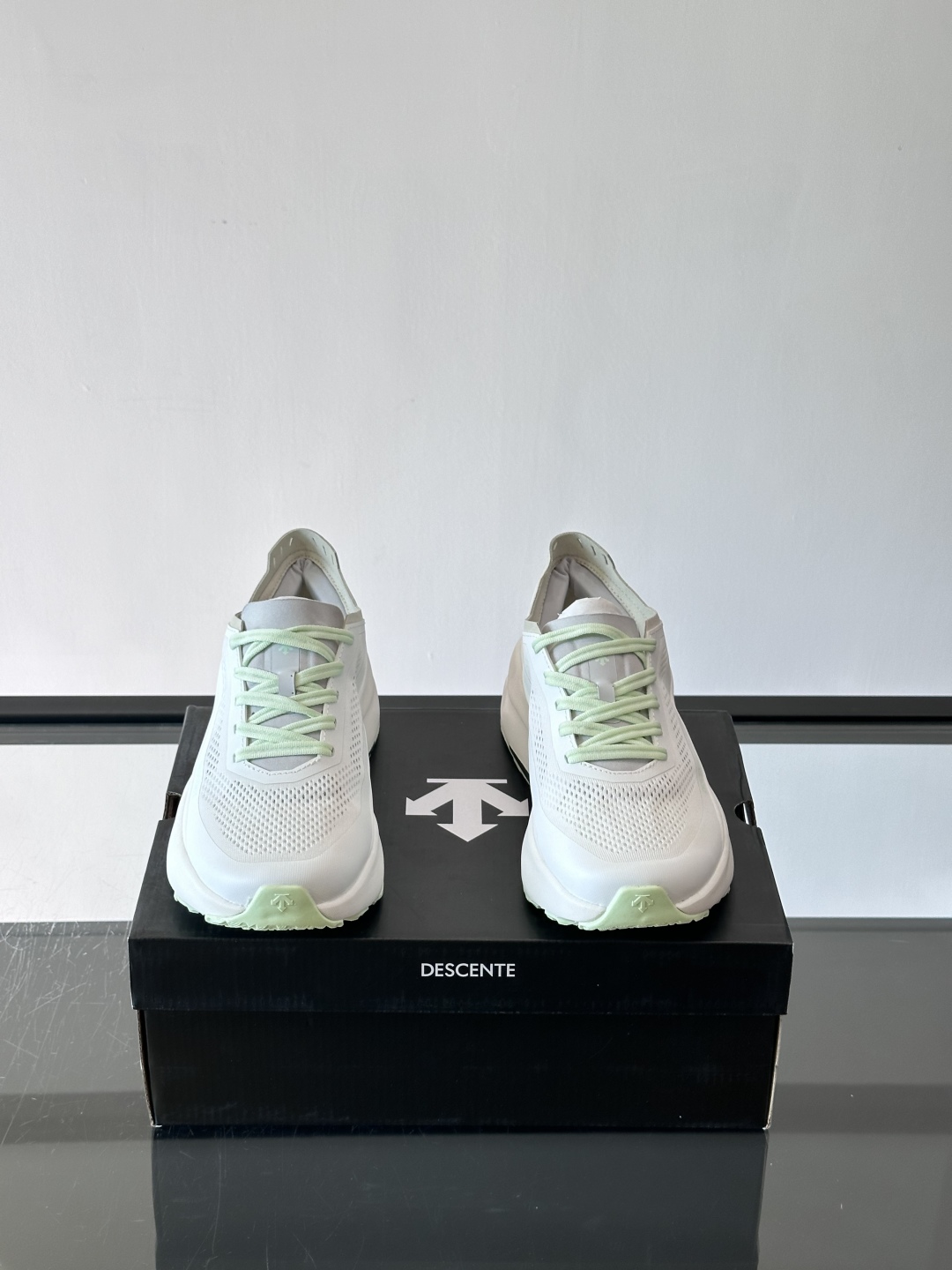 DESCENTE迪桑特新✅DESCENTE迪桑特跑步系列男女同款ENERZITE运动跑鞋DFLUID流体