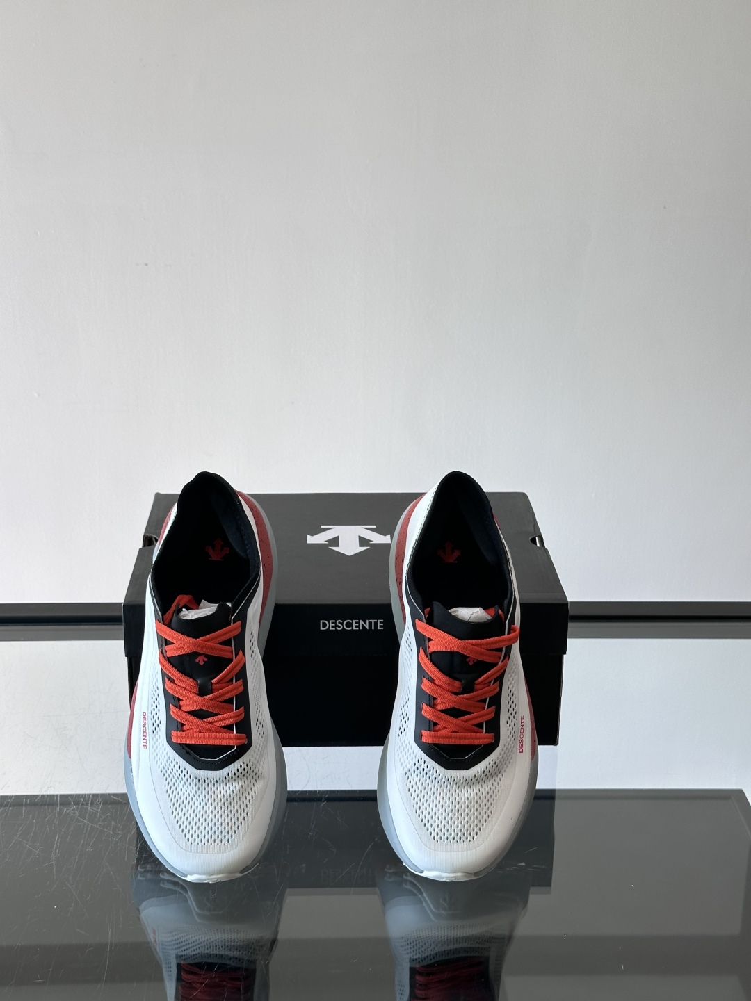 DESCENTE迪桑特新✅DESCENTE迪桑特跑步系列男女同款ENERZITE运动跑鞋DFLUID流体