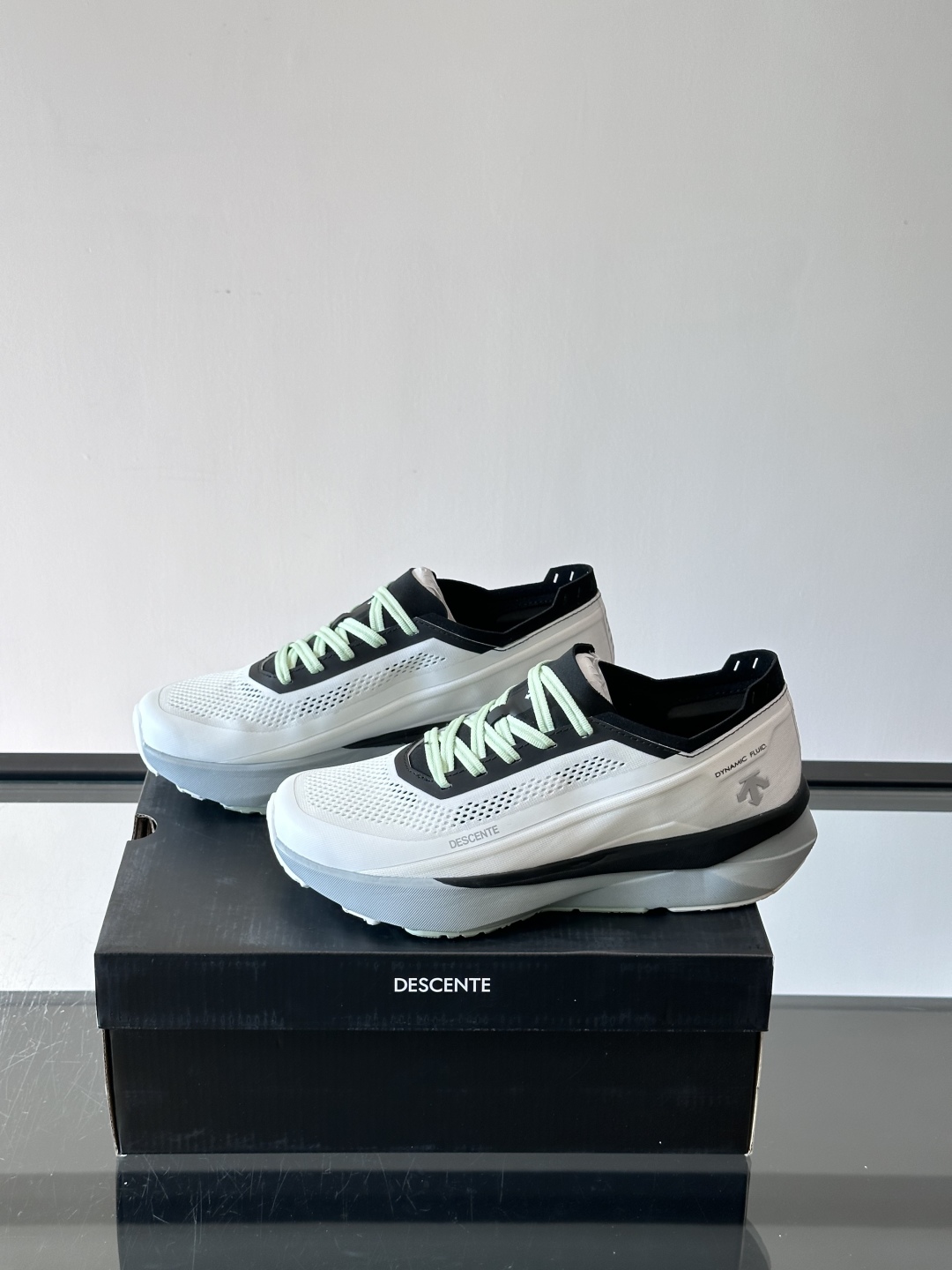 DESCENTE迪桑特新✅DESCENTE迪桑特跑步系列男女同款ENERZITE运动跑鞋DFLUID流体
