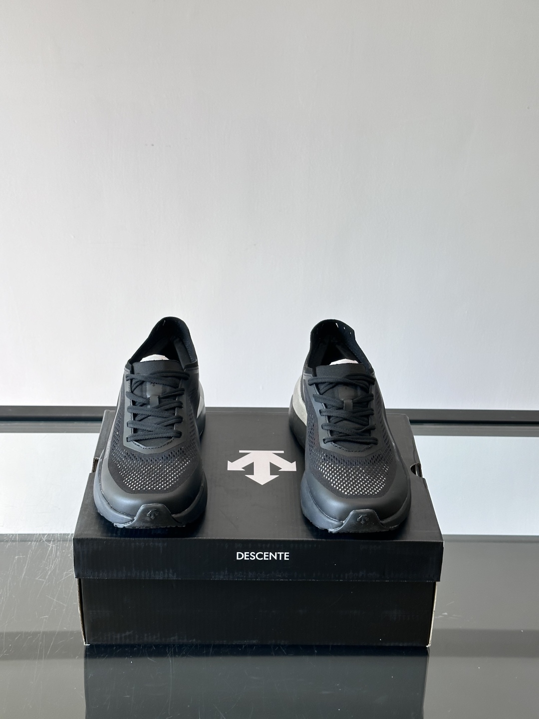DESCENTE迪桑特新✅DESCENTE迪桑特跑步系列男女同款ENERZITE运动跑鞋DFLUID流体
