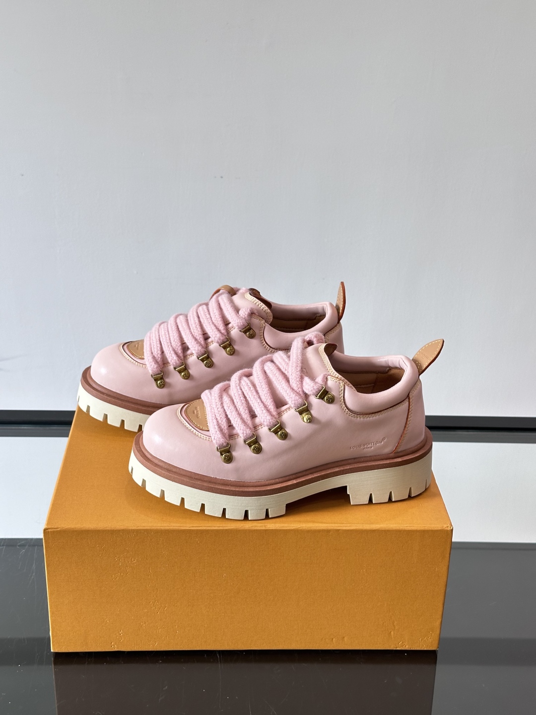 LV REMIX系带鞋法式复古的少女感老爹鞋👟LV Remix derby 25WF新品情侣款德比鞋以经