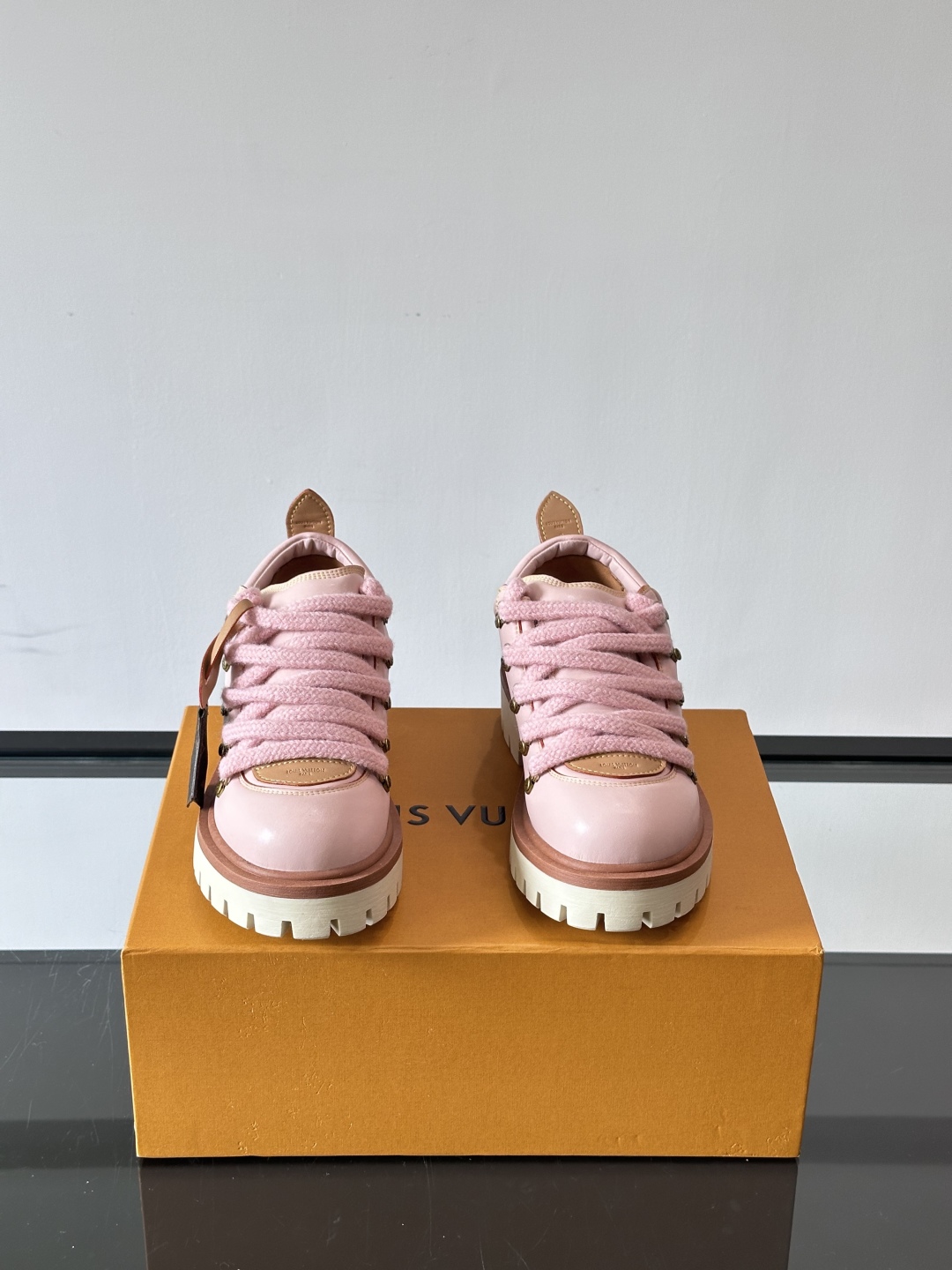 LV REMIX系带鞋法式复古的少女感老爹鞋👟LV Remix derby 25WF新品情侣款德比鞋以经