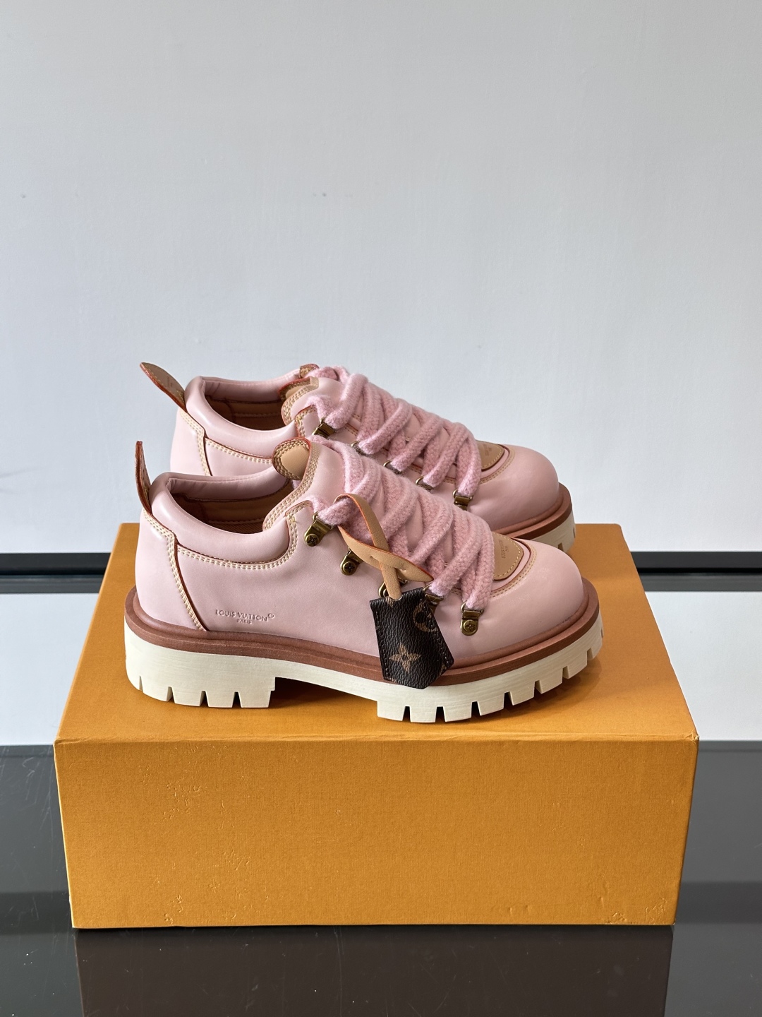 LV REMIX系带鞋法式复古的少女感老爹鞋👟LV Remix derby 25WF新品情侣款德比鞋以经