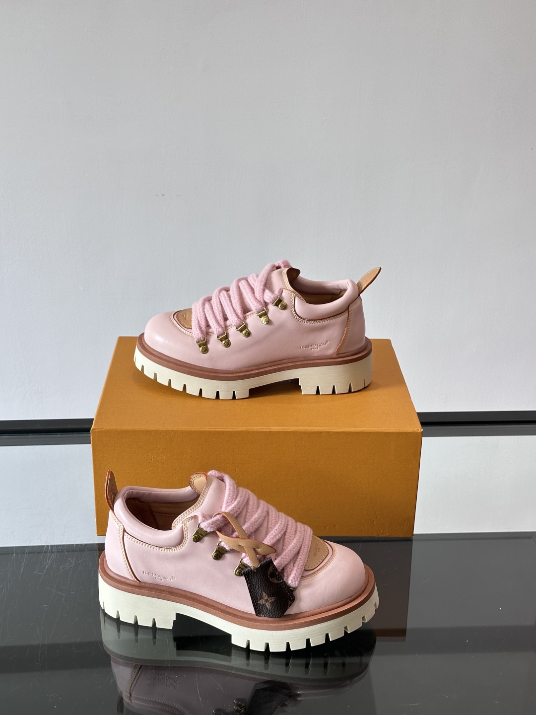 LV REMIX系带鞋法式复古的少女感老爹鞋👟LV Remix derby 25WF新品情侣款德比鞋以经