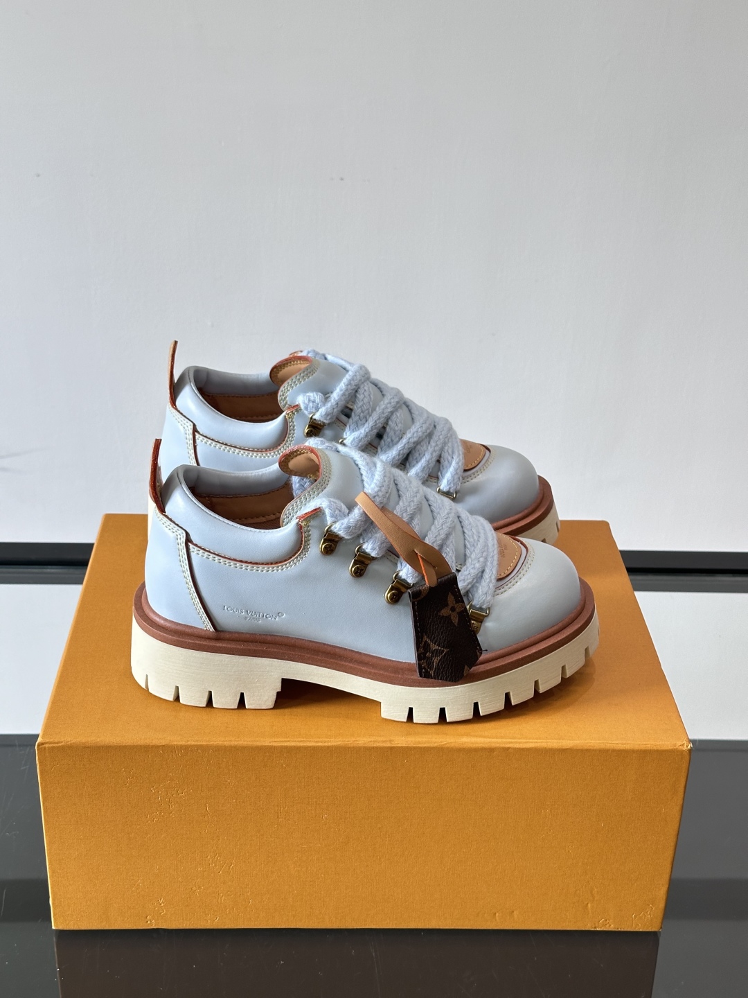 LV REMIX系带鞋法式复古的少女感老爹鞋👟LV Remix derby 25WF新品情侣款德比鞋以经