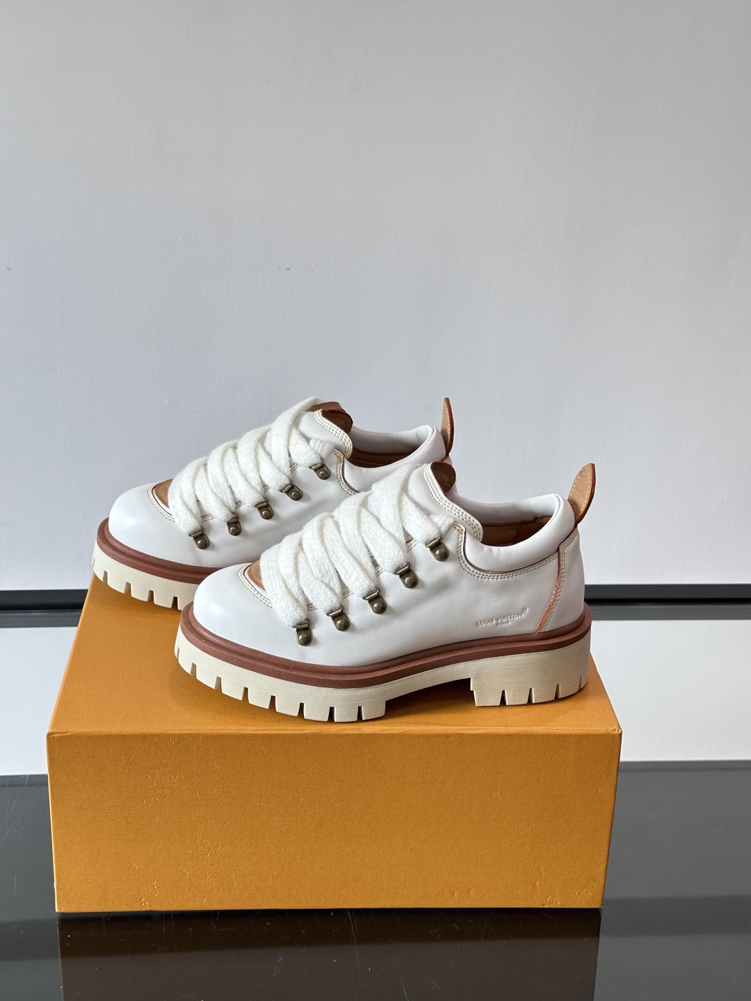 LV REMIX系带鞋法式复古的少女感老爹鞋👟LV Remix derby 25WF新品情侣款德比鞋以经