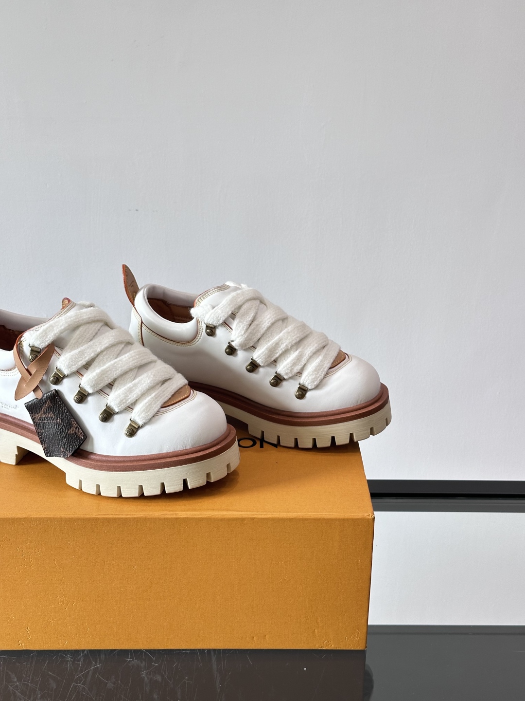 LV REMIX系带鞋法式复古的少女感老爹鞋👟LV Remix derby 25WF新品情侣款德比鞋以经