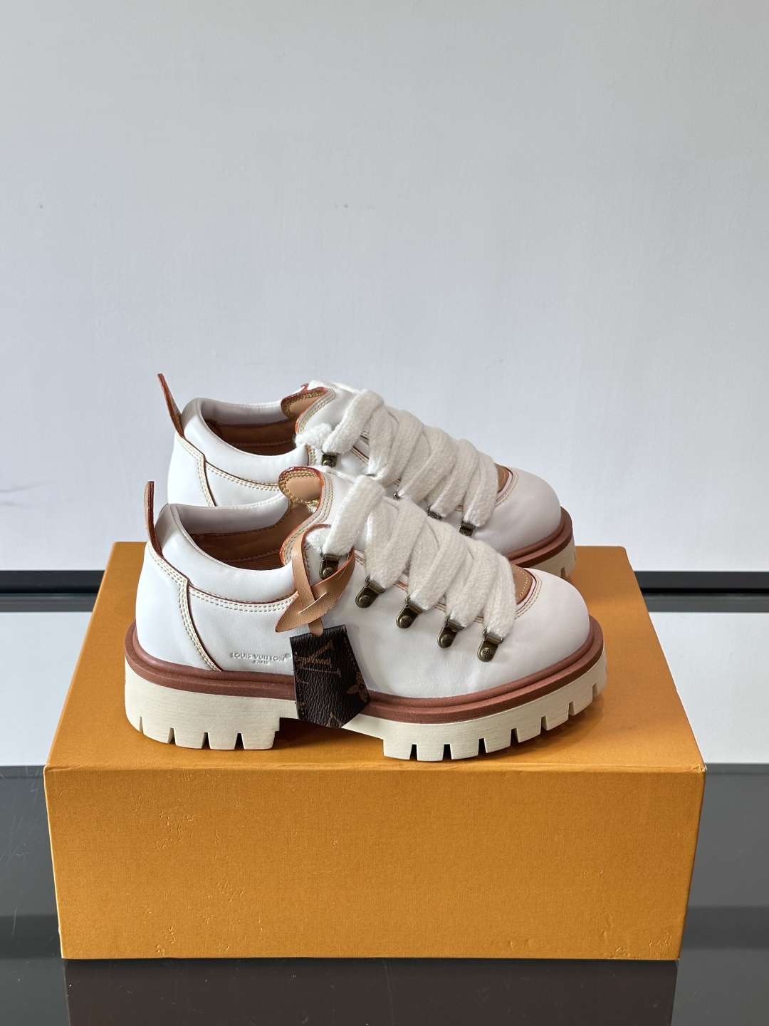 LV REMIX系带鞋法式复古的少女感老爹鞋👟LV Remix derby 25WF新品情侣款德比鞋以经