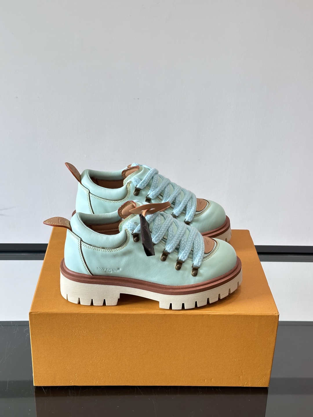 LV REMIX系带鞋法式复古的少女感老爹鞋👟LV Remix derby 25WF新品情侣款德比鞋以经