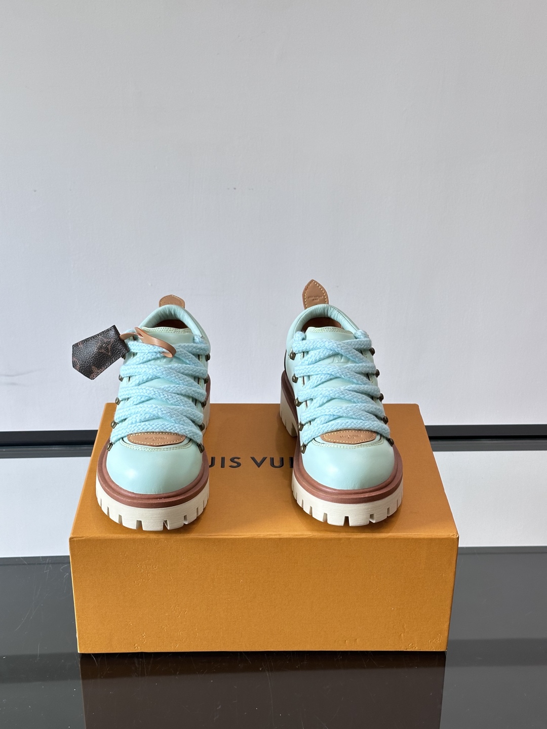 LV REMIX系带鞋法式复古的少女感老爹鞋👟LV Remix derby 25WF新品情侣款德比鞋以经