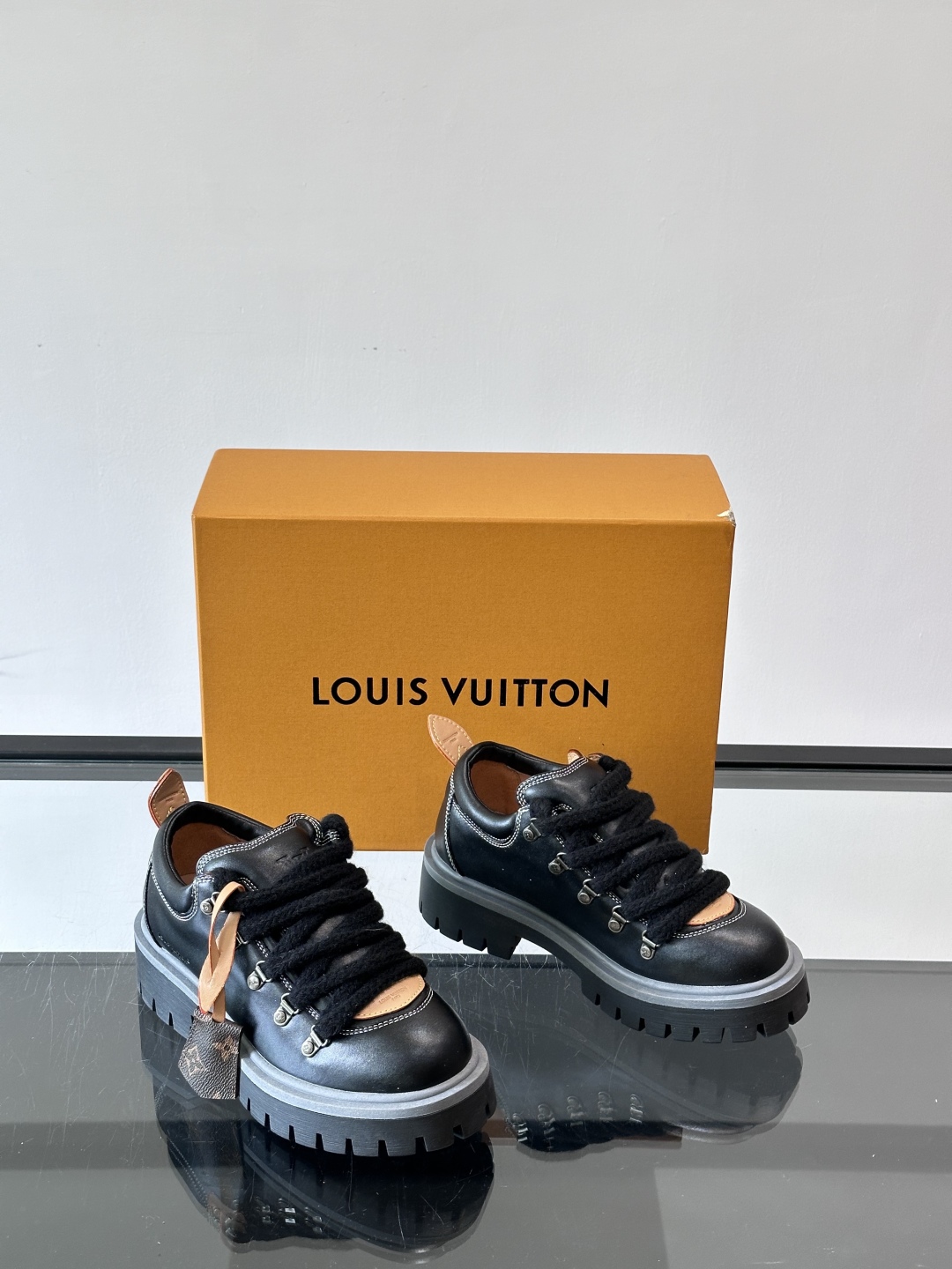 LV REMIX系带鞋法式复古的少女感老爹鞋👟LV Remix derby 25WF新品情侣款德比鞋以经
