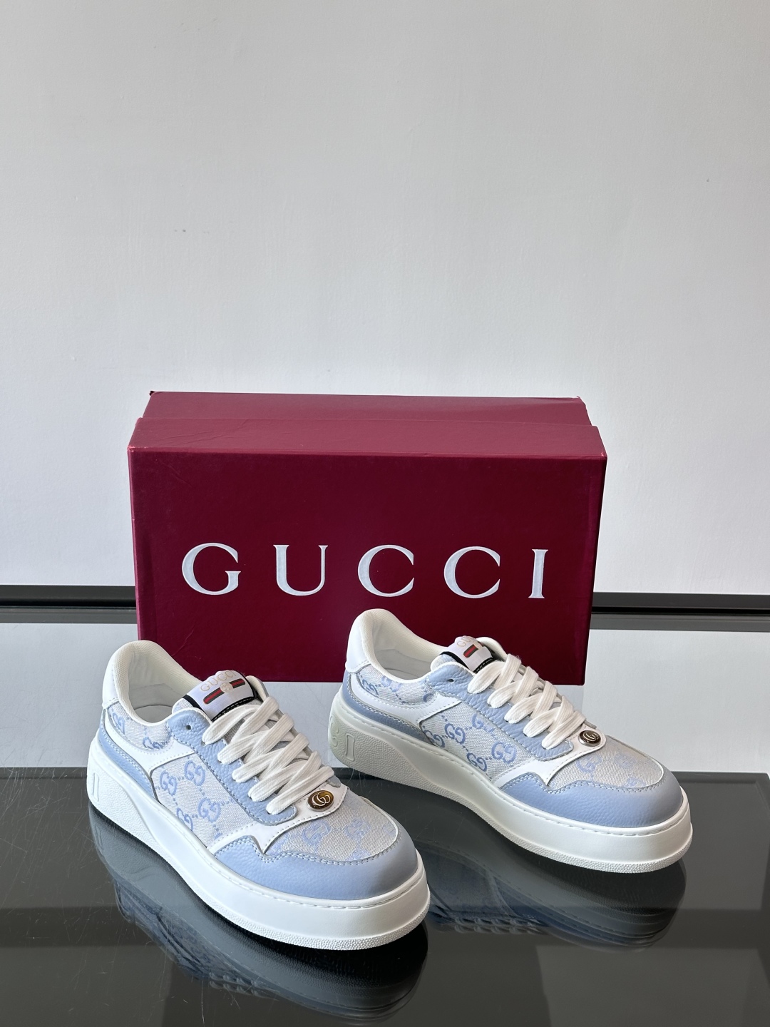 ◾️▫️Gucci男士厚底饼干鞋运动鞋，这款的舒适度真的很绝，超级轻便舒适百搭，👍必备单品，这款单品充满
