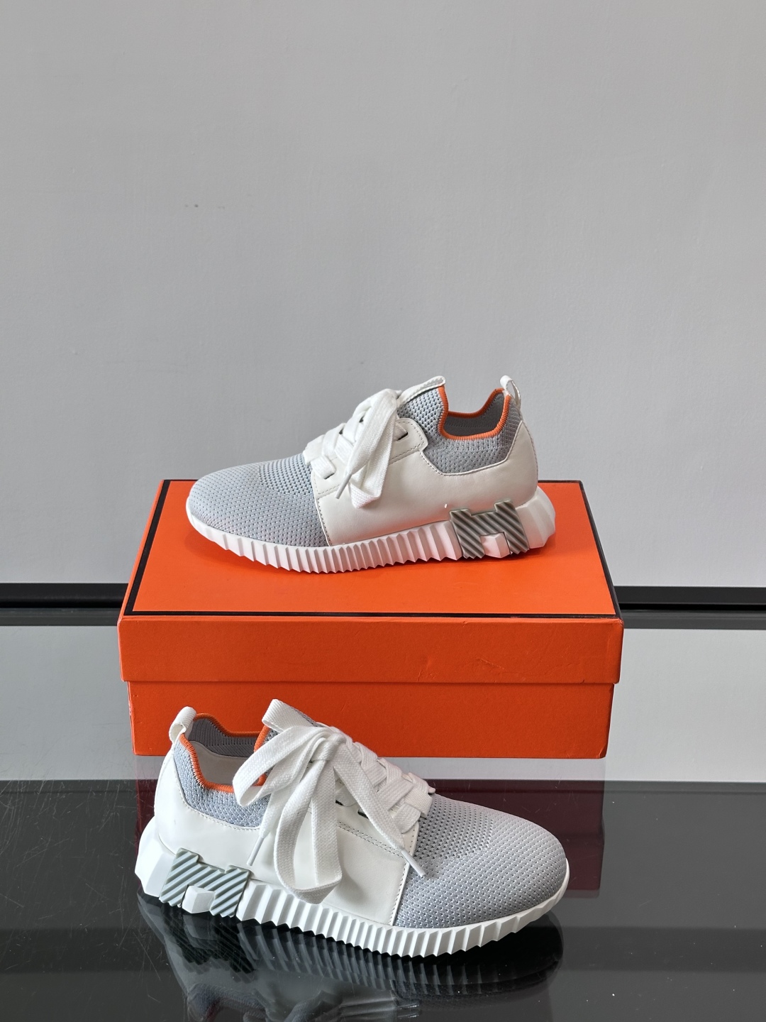 Hermes Bouncing运动鞋👟上新顶级原单品质，市面最高版本❗️ 原版开模大底。一分钱一分货，真
