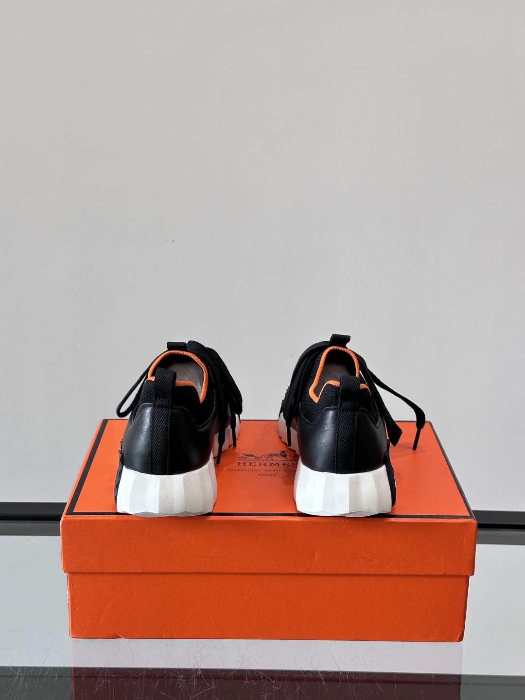 Hermes Bouncing运动鞋👟上新顶级原单品质，市面最高版本❗️ 原版开模大底。一分钱一分货，真