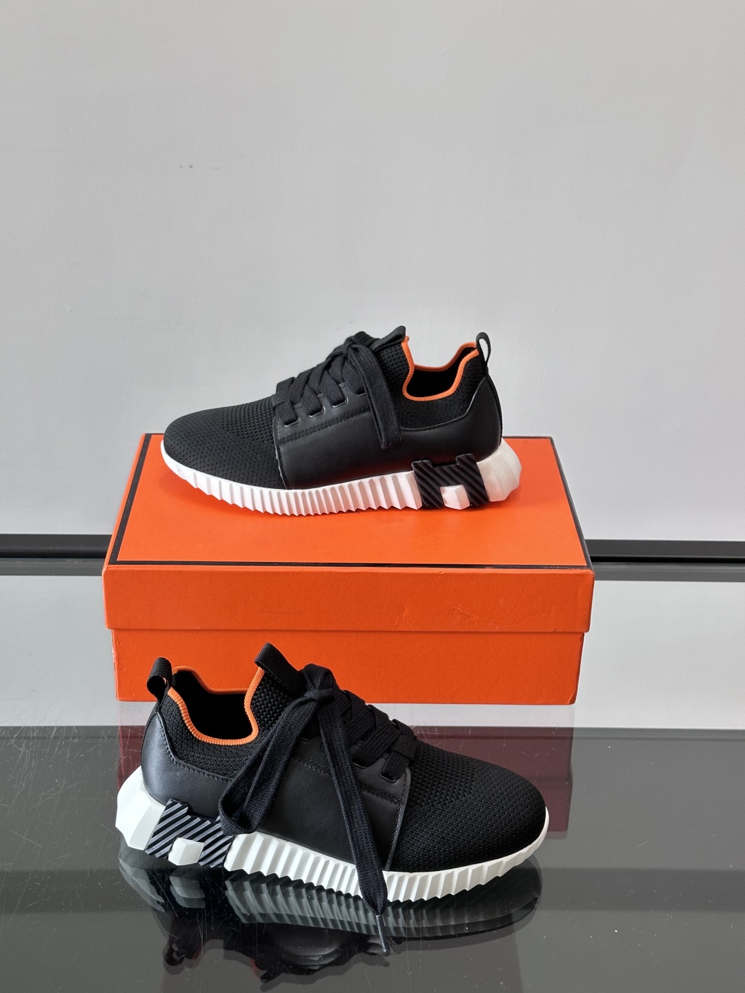 Hermes Bouncing运动鞋👟上新顶级原单品质，市面最高版本❗️ 原版开模大底。一分钱一分货，真
