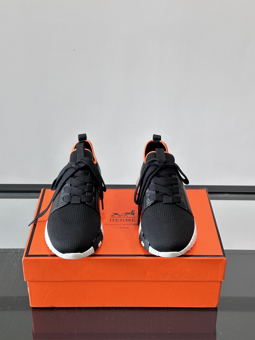 Hermes Bouncing运动鞋👟上新顶级原单品质，市面最高版本❗️ 原版开模大底。一分钱一分货，真