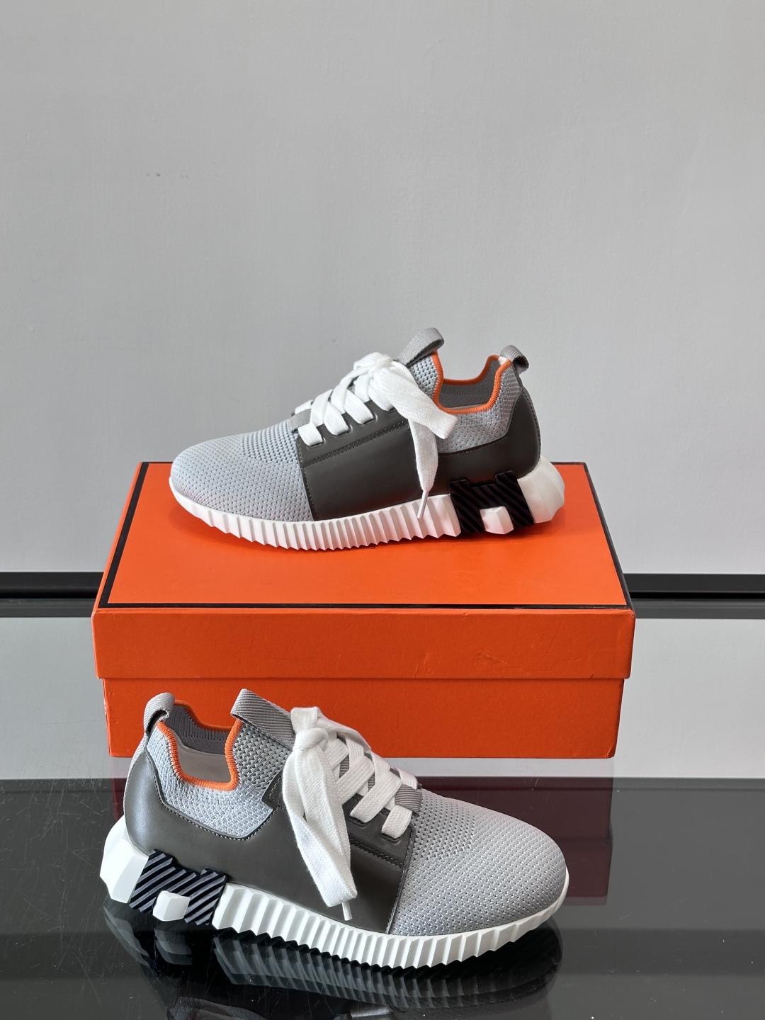 Hermes Bouncing运动鞋👟上新顶级原单品质，市面最高版本❗️ 原版开模大底。一分钱一分货，真