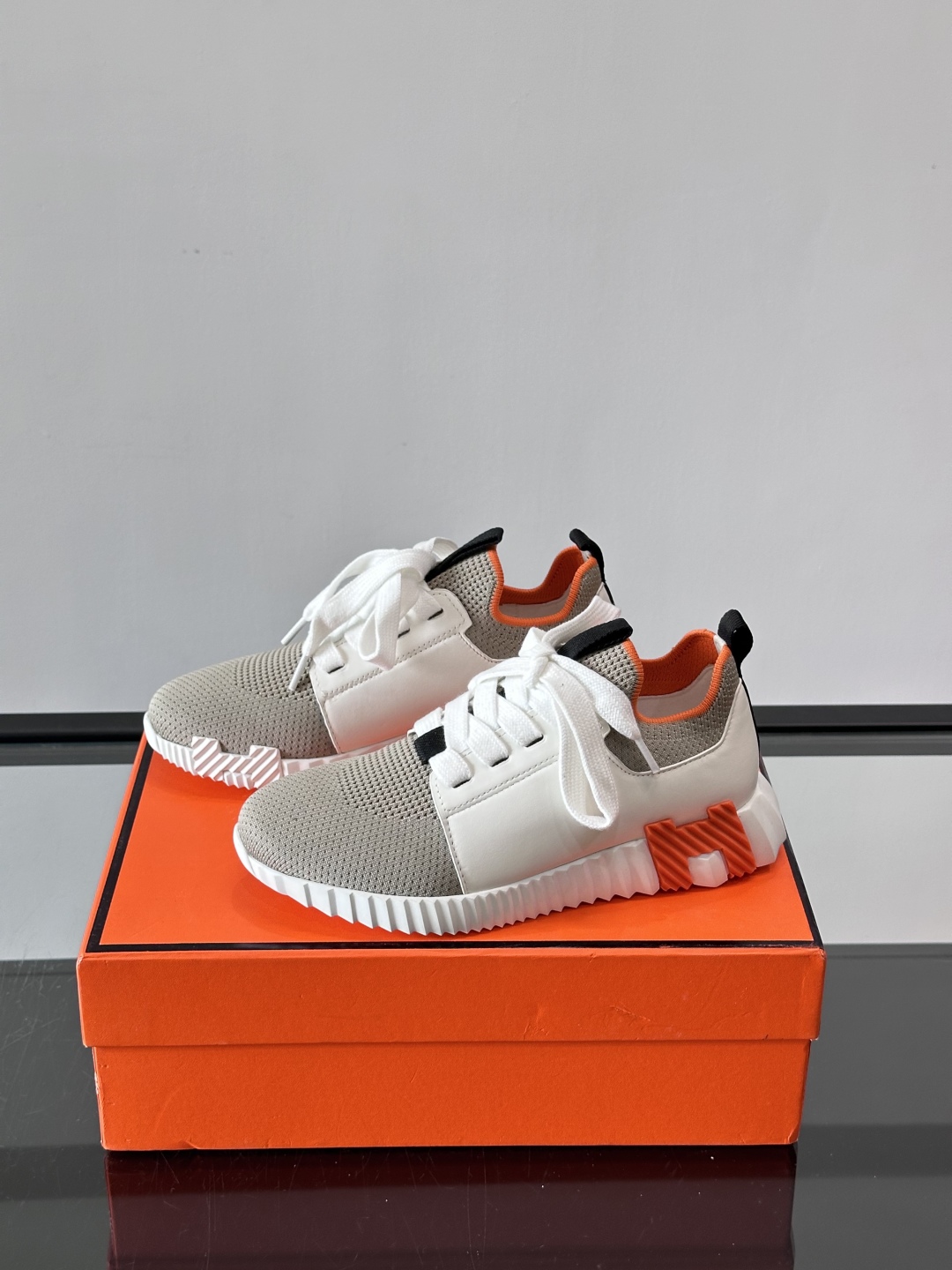Hermes Bouncing运动鞋👟上新顶级原单品质，市面最高版本❗️ 原版开模大底。一分钱一分货，真