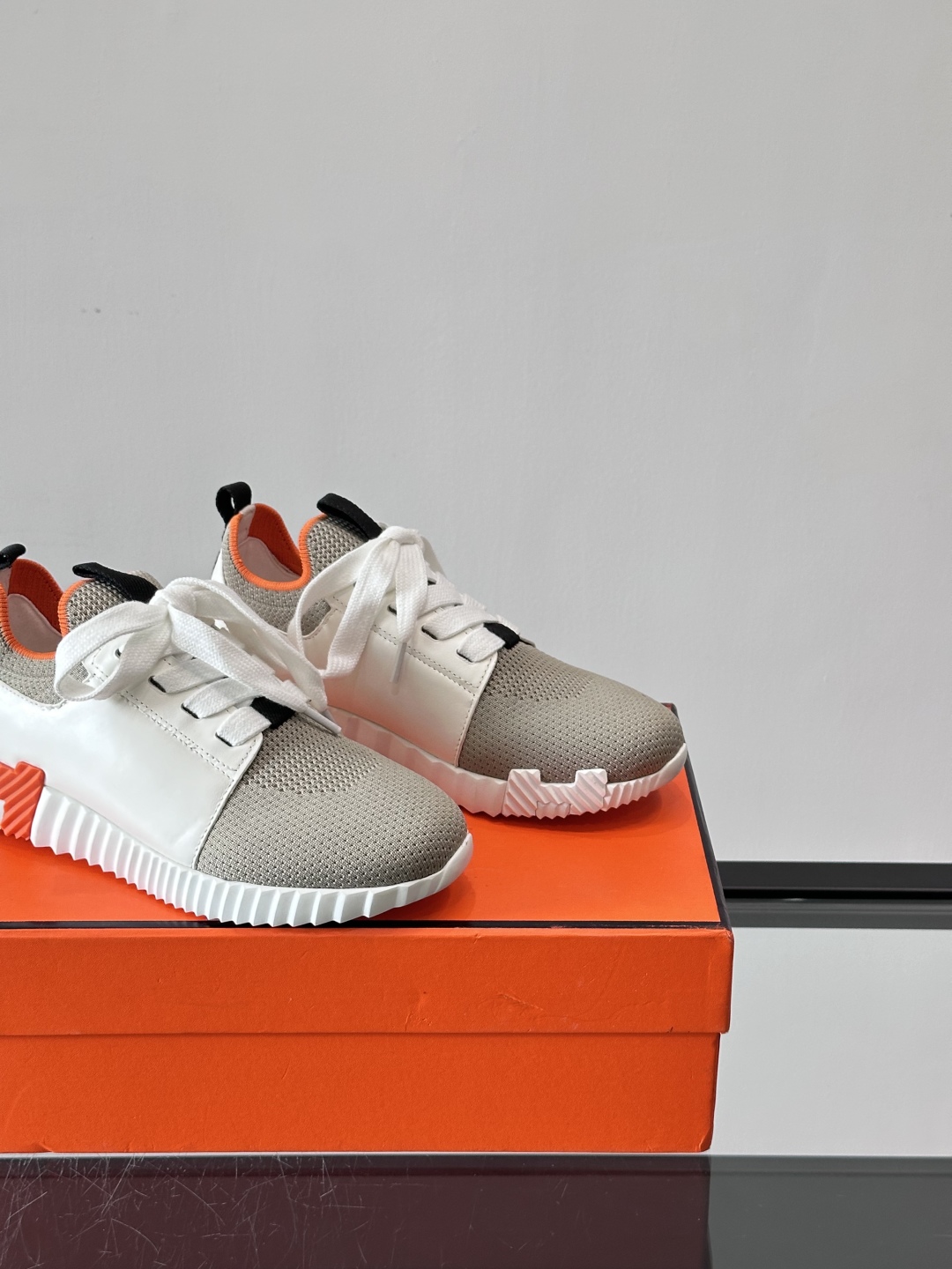 Hermes Bouncing运动鞋👟上新顶级原单品质，市面最高版本❗️ 原版开模大底。一分钱一分货，真
