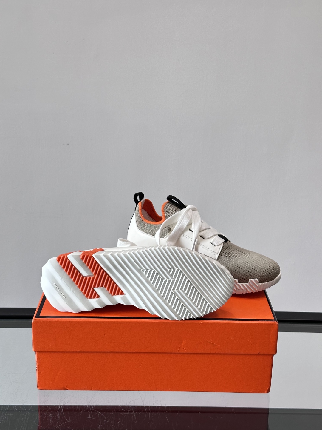 Hermes Bouncing运动鞋👟上新顶级原单品质，市面最高版本❗️ 原版开模大底。一分钱一分货，真