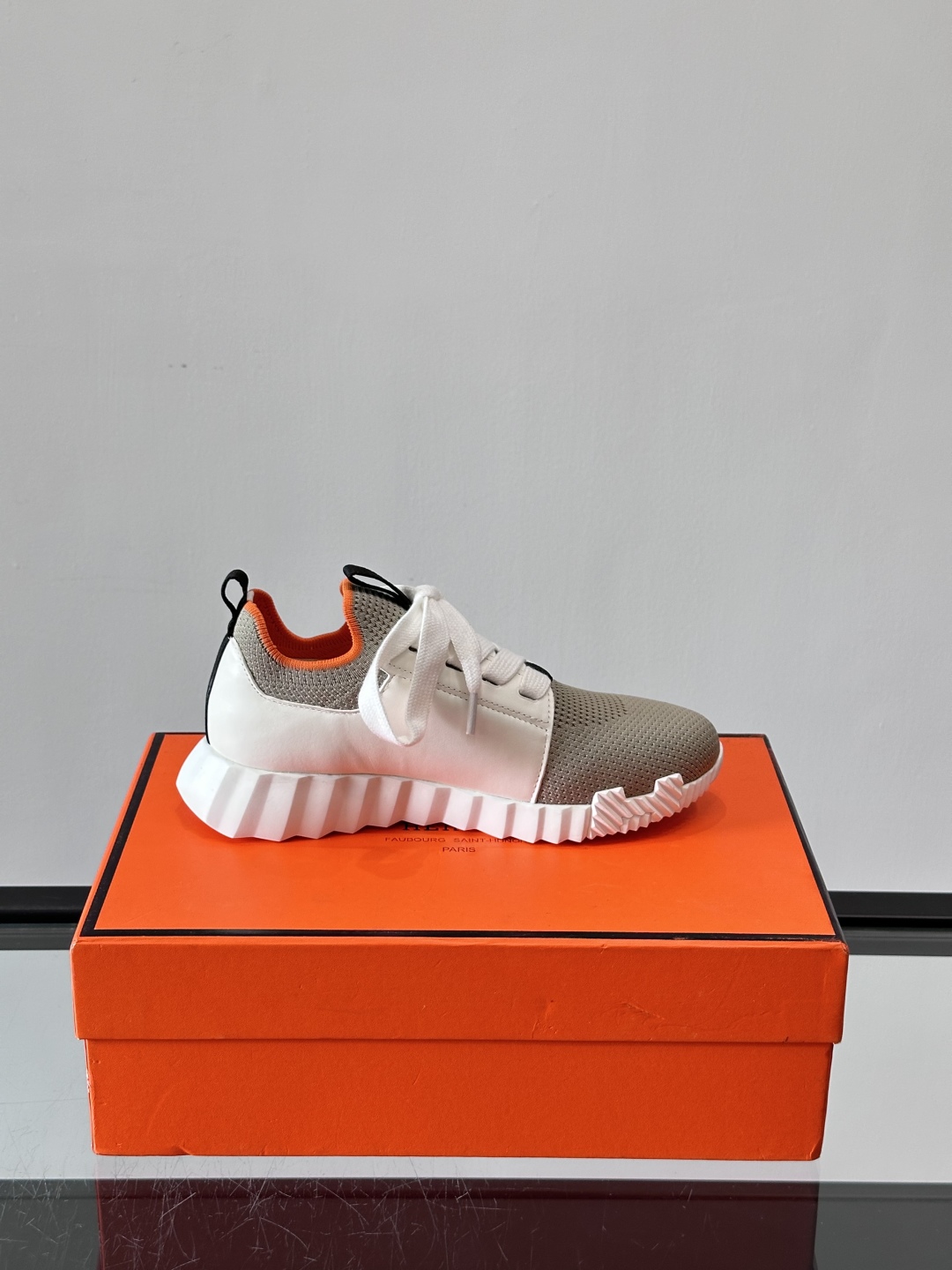 Hermes Bouncing运动鞋👟上新顶级原单品质，市面最高版本❗️ 原版开模大底。一分钱一分货，真