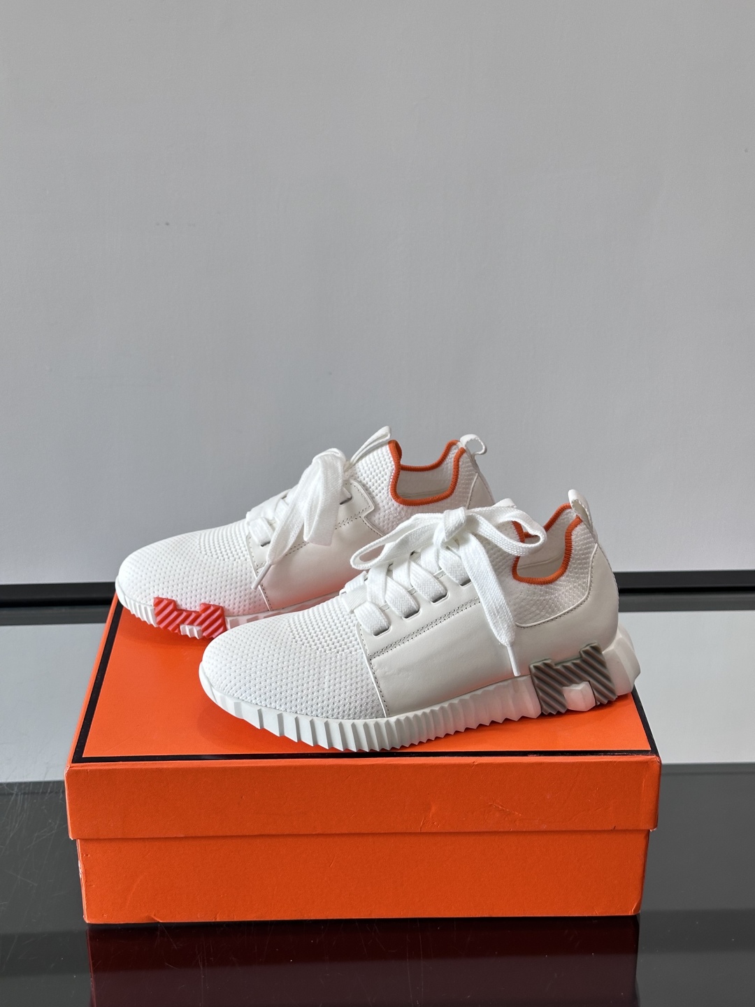 Hermes Bouncing运动鞋👟上新顶级原单品质，市面最高版本❗️ 原版开模大底。一分钱一分货，真