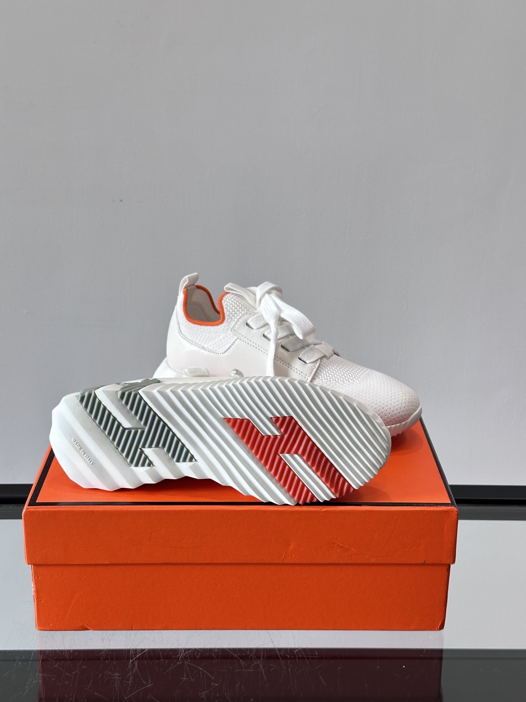 Hermes Bouncing运动鞋👟上新顶级原单品质，市面最高版本❗️ 原版开模大底。一分钱一分货，真