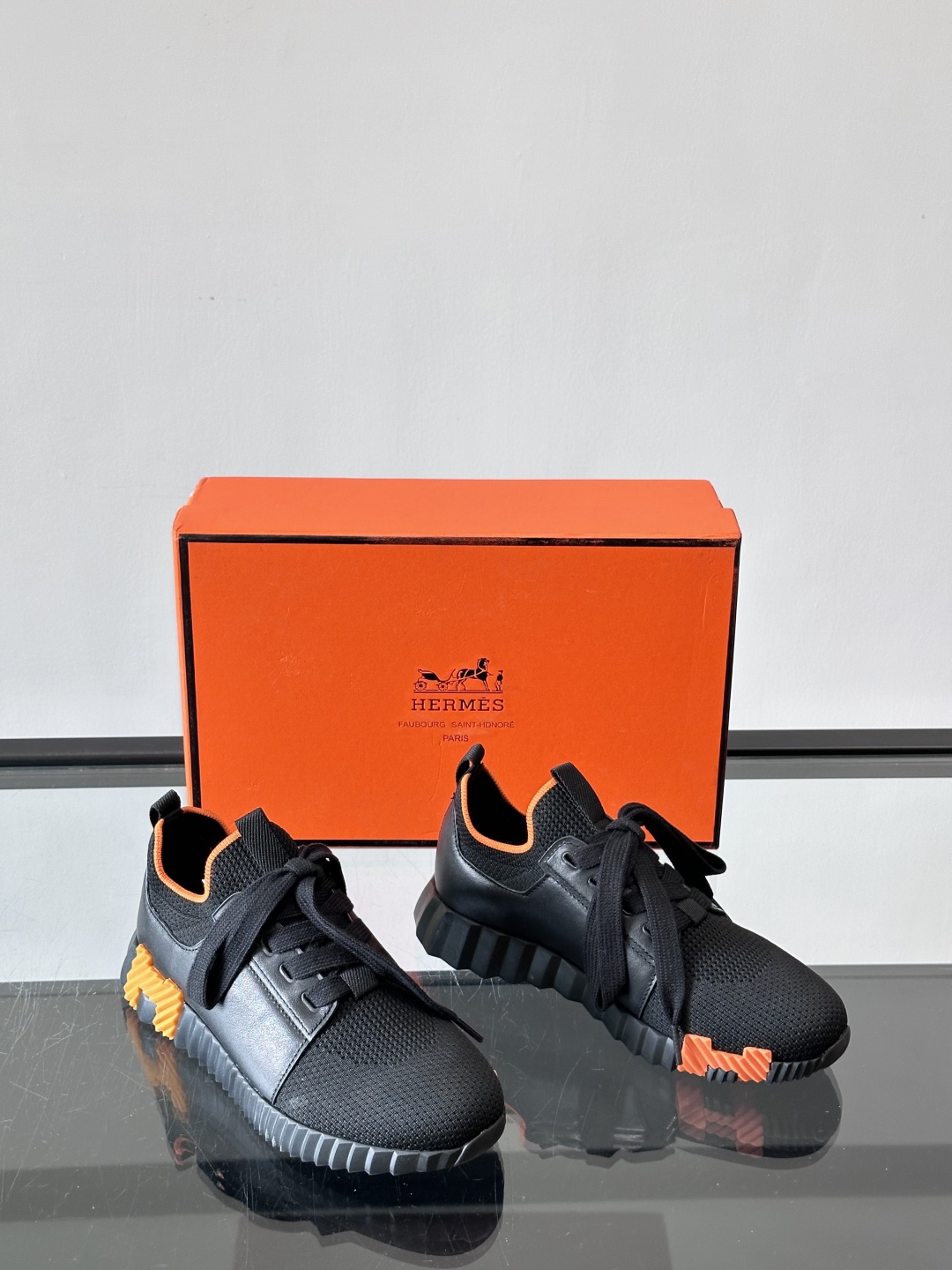 Hermes Bouncing运动鞋👟上新顶级原单品质，市面最高版本❗️ 原版开模大底。一分钱一分货，真