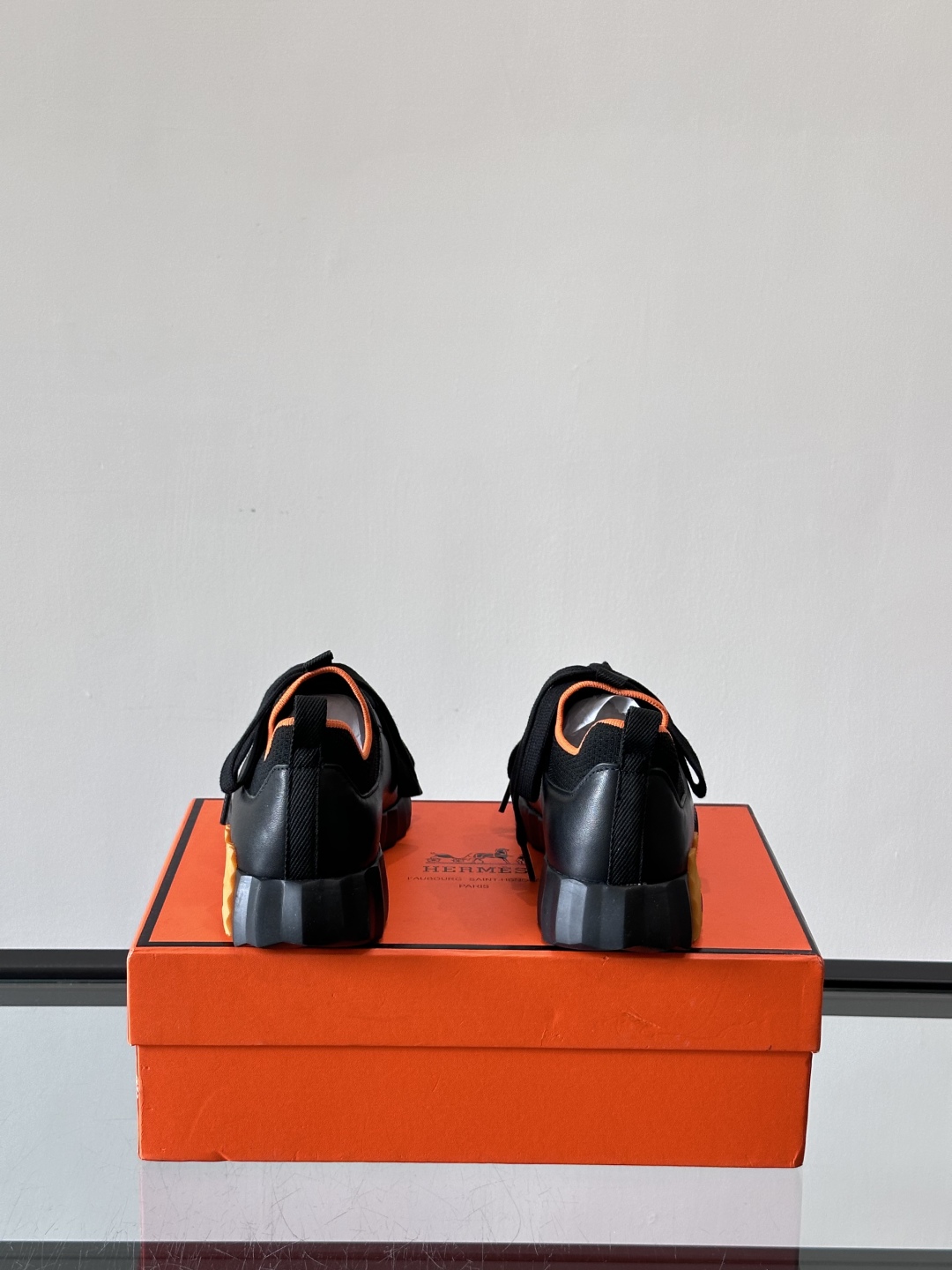 Hermes Bouncing运动鞋👟上新顶级原单品质，市面最高版本❗️ 原版开模大底。一分钱一分货，真