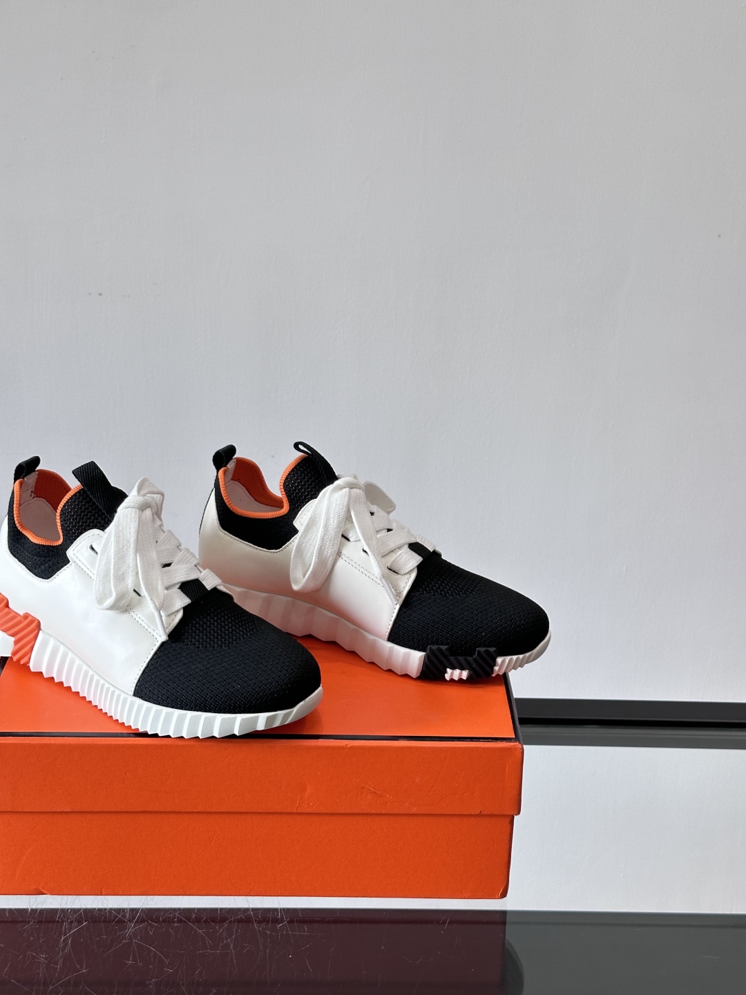 Hermes Bouncing运动鞋👟上新顶级原单品质，市面最高版本❗️ 原版开模大底。一分钱一分货，真