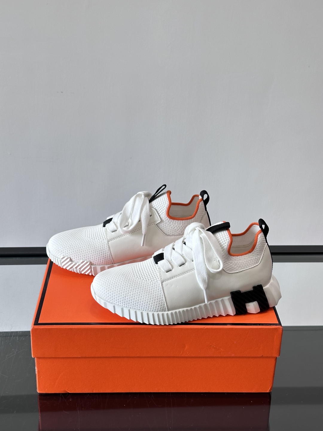 Hermes Bouncing运动鞋👟上新顶级原单品质，市面最高版本❗️ 原版开模大底。一分钱一分货，真