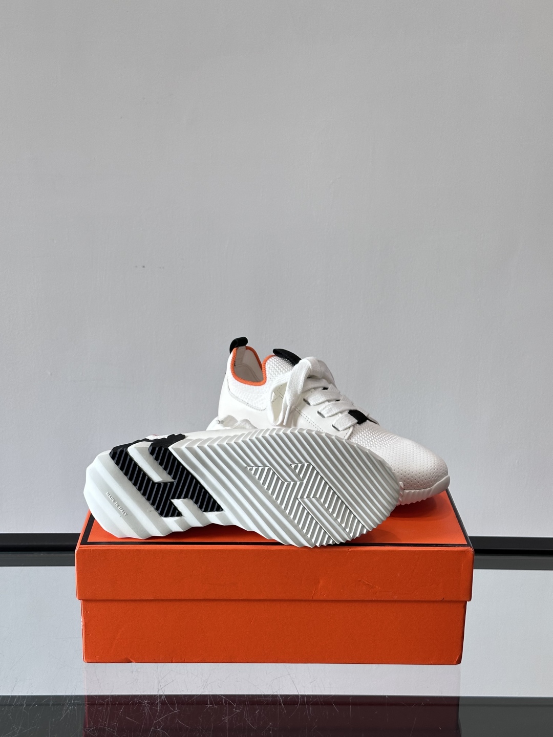 Hermes Bouncing运动鞋👟上新顶级原单品质，市面最高版本❗️ 原版开模大底。一分钱一分货，真
