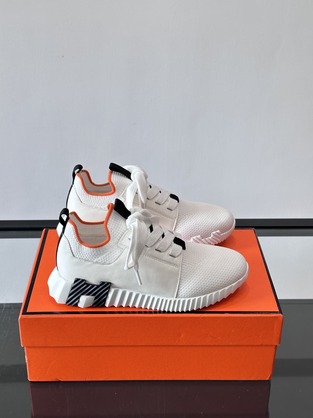 Hermes Bouncing运动鞋👟上新顶级原单品质，市面最高版本❗️ 原版开模大底。一分钱一分货，真