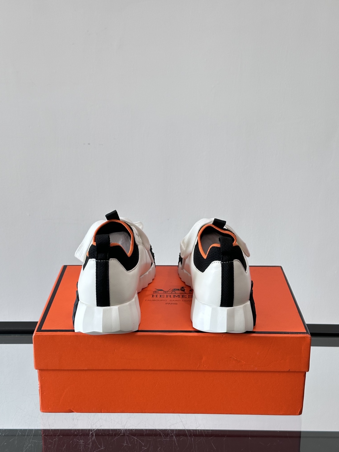 Hermes Bouncing运动鞋👟上新顶级原单品质，市面最高版本❗️ 原版开模大底。一分钱一分货，真