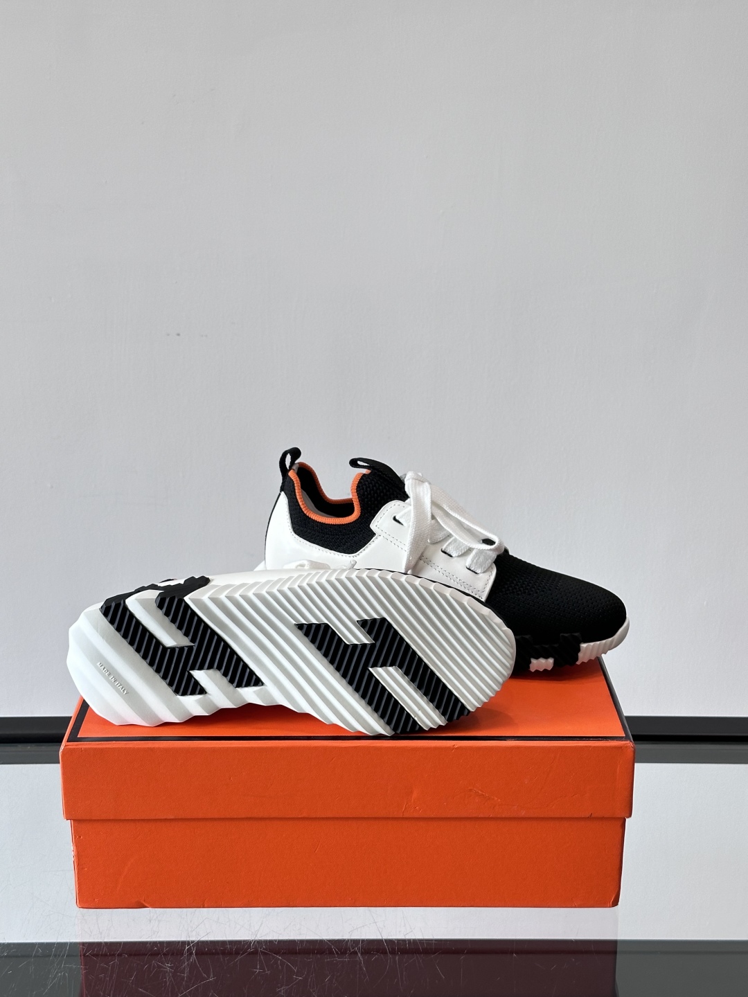 Hermes Bouncing运动鞋👟上新顶级原单品质，市面最高版本❗️ 原版开模大底。一分钱一分货，真