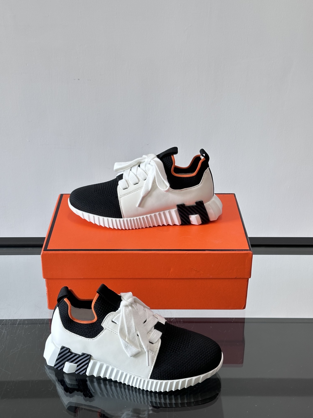 Hermes Bouncing运动鞋👟上新顶级原单品质，市面最高版本❗️ 原版开模大底。一分钱一分货，真