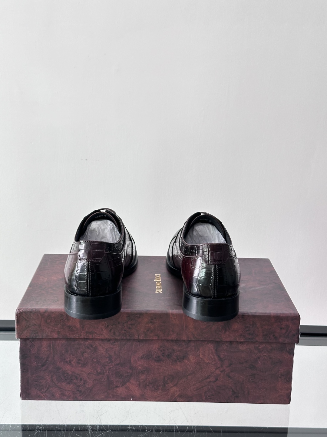 Stefano Ricci 史蒂芬高端奢侈品牌，男士皮鞋，真皮大底。原版牛皮，质感高端细腻，内里全小牛皮