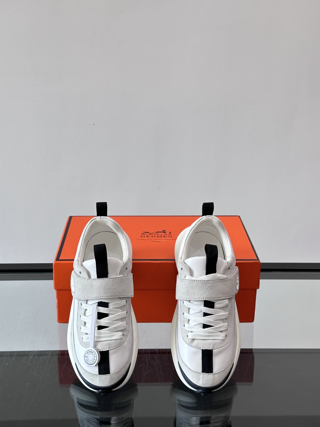 🐎𝐇𝐄𝐑*𝐄𝐒 25ss新款LooP sneaker情侣款👫皮革休闲运动鞋原版购入代购级别材质与工艺采用
