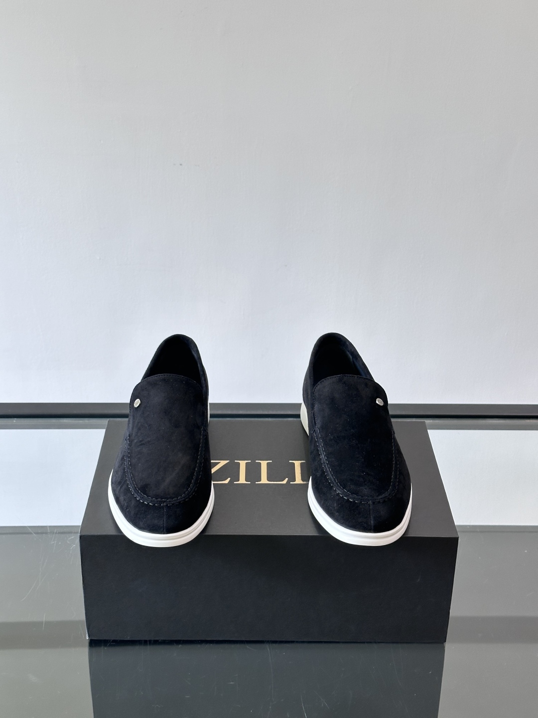 ZILLI法国顶奢男鞋👞ZILLI目之所及‼️简约风貌随心而行。‼️神形兼备，谱写男士魅力。👀棱角之间，