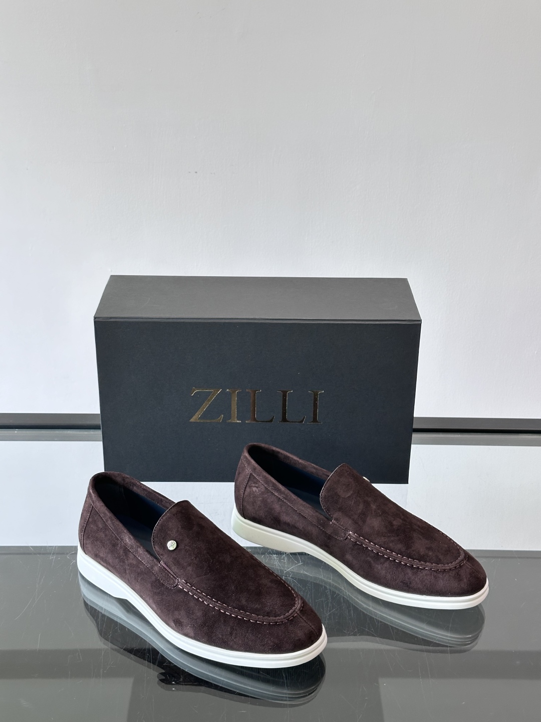 ZILLI法国顶奢男鞋👞ZILLI目之所及‼️简约风貌随心而行。‼️神形兼备，谱写男士魅力。👀棱角之间，