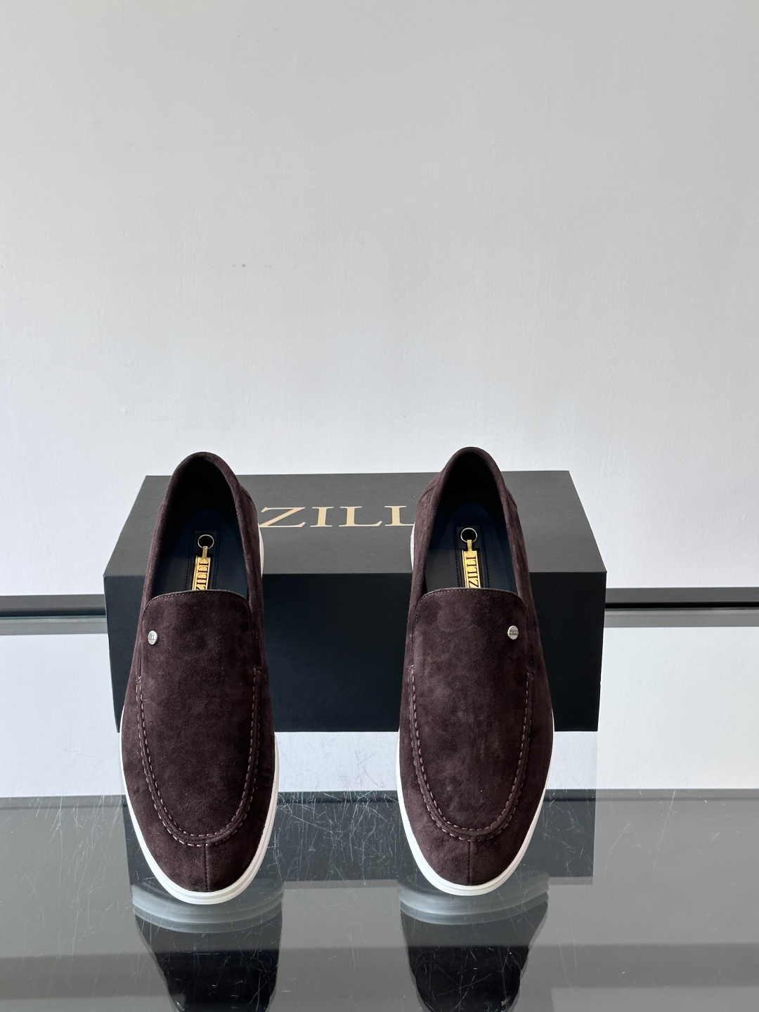 ZILLI法国顶奢男鞋👞ZILLI目之所及‼️简约风貌随心而行。‼️神形兼备，谱写男士魅力。👀棱角之间，