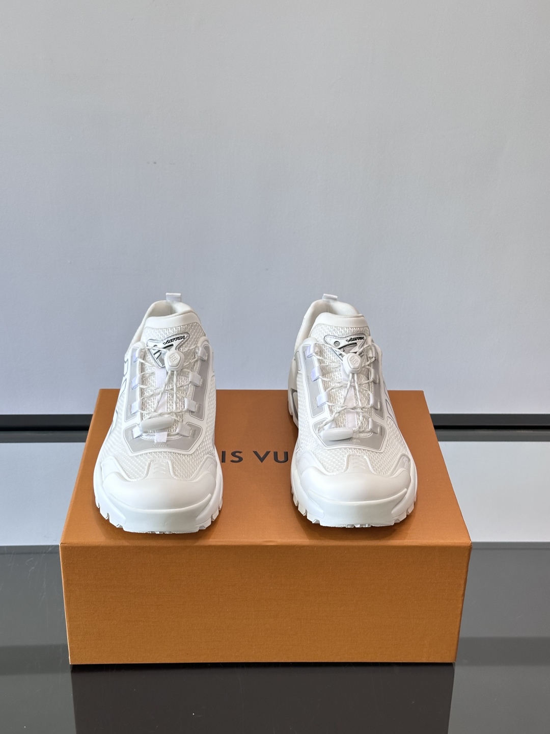 LV Runner TaticSS25春夏新系列也是可爱到无话可说[👟]Pharrell在LV的设计风格