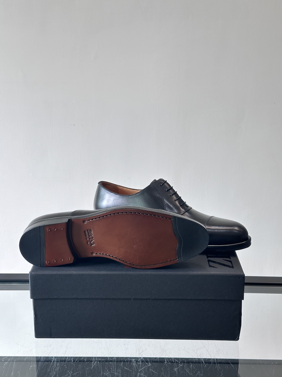 Zegna/杰尼亚 手工精品男士皮鞋 ，意大利进口皮胚 胎牛皮面 内里小牛皮 纯手工上色工艺 皮质细腻光