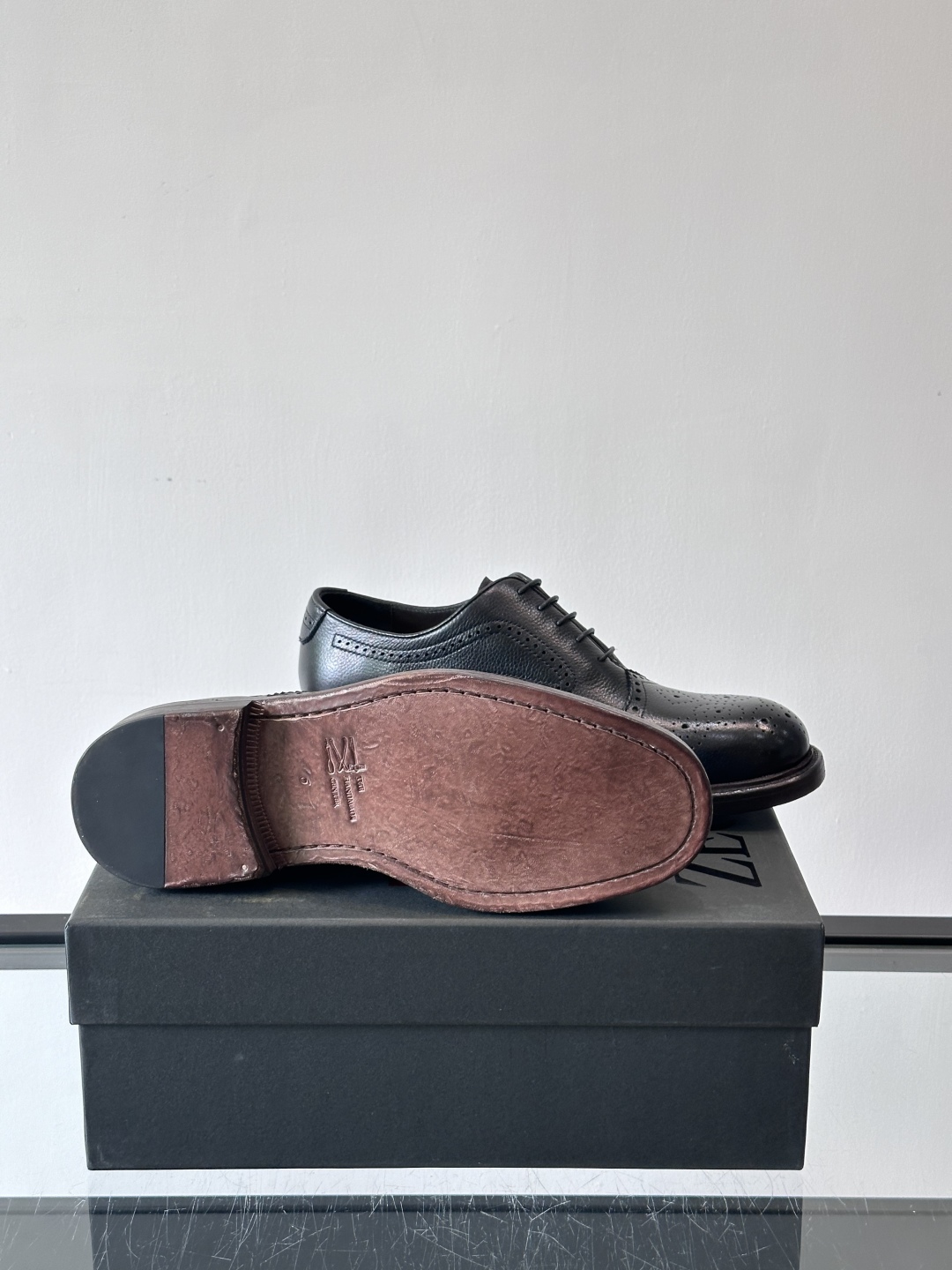 Zegna/杰尼亚 手工精品男士皮鞋 ，意大利进口皮胚 胎牛皮面 内里小牛皮 纯手工上色工艺 皮质细腻光