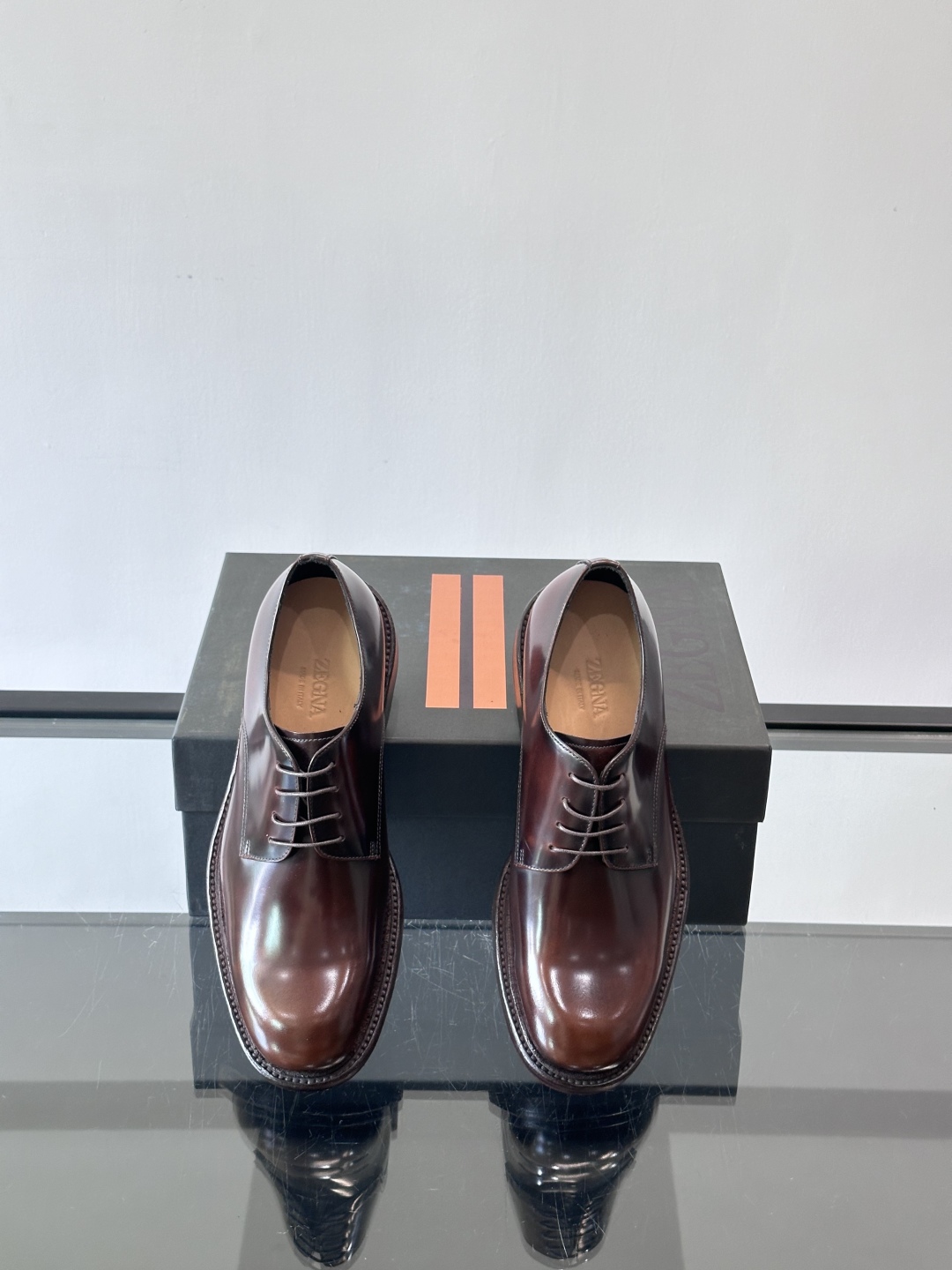Zegna/杰尼亚 手工精品男士皮鞋 ，意大利进口皮胚 胎牛皮面 内里小牛皮 纯手工上色工艺 皮质细腻光