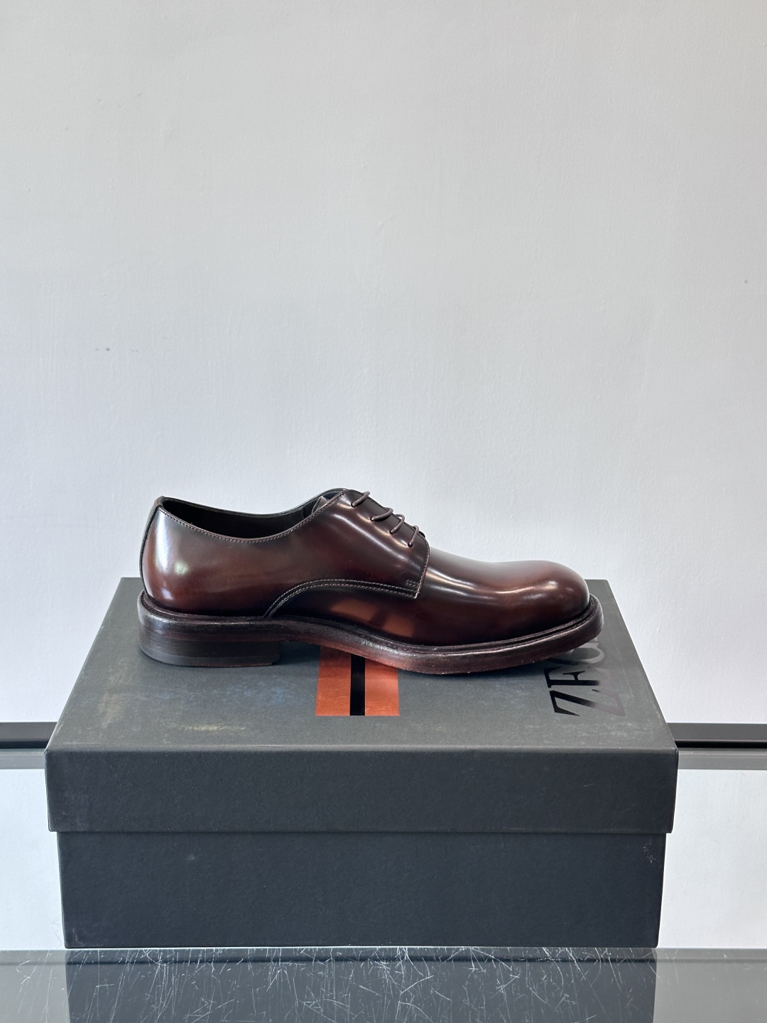 Zegna/杰尼亚 手工精品男士皮鞋 ，意大利进口皮胚 胎牛皮面 内里小牛皮 纯手工上色工艺 皮质细腻光