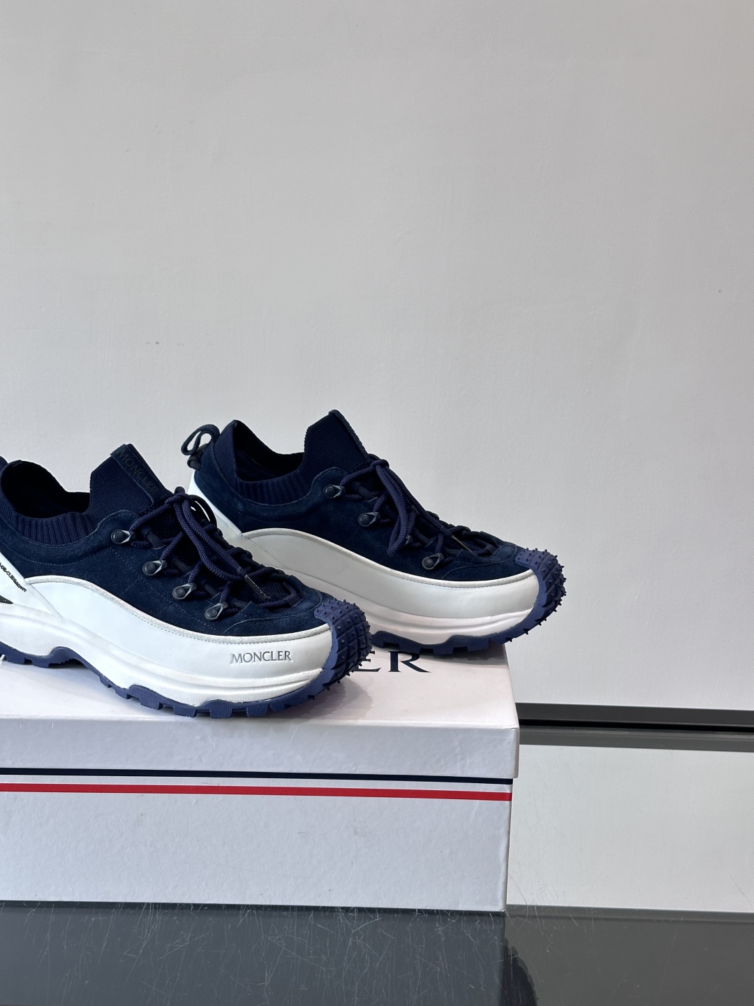 Moncler Outdoor Lace-Up Sneakers: Comfort & Style for Urban and Trail Adventures 8 cmp i1758619297827 9578 0 6