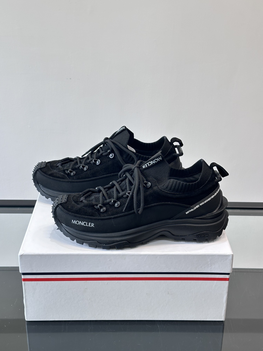 Moncler Outdoor Lace-Up Sneakers: Comfort, Grip & Stylish Design 4 cmp i1758619361149 1853 0 2