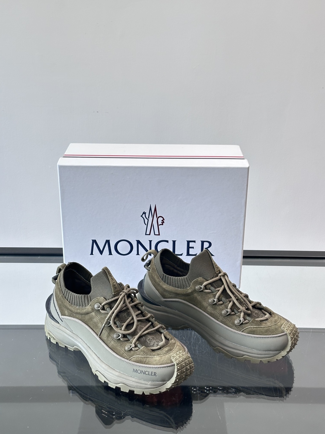 Moncler Trailgrip Outdoor Sneakers: Leather & Tech Fabric, Anti-Slip, Comfortable 6 cmp i1758619395898 7547 0 4
