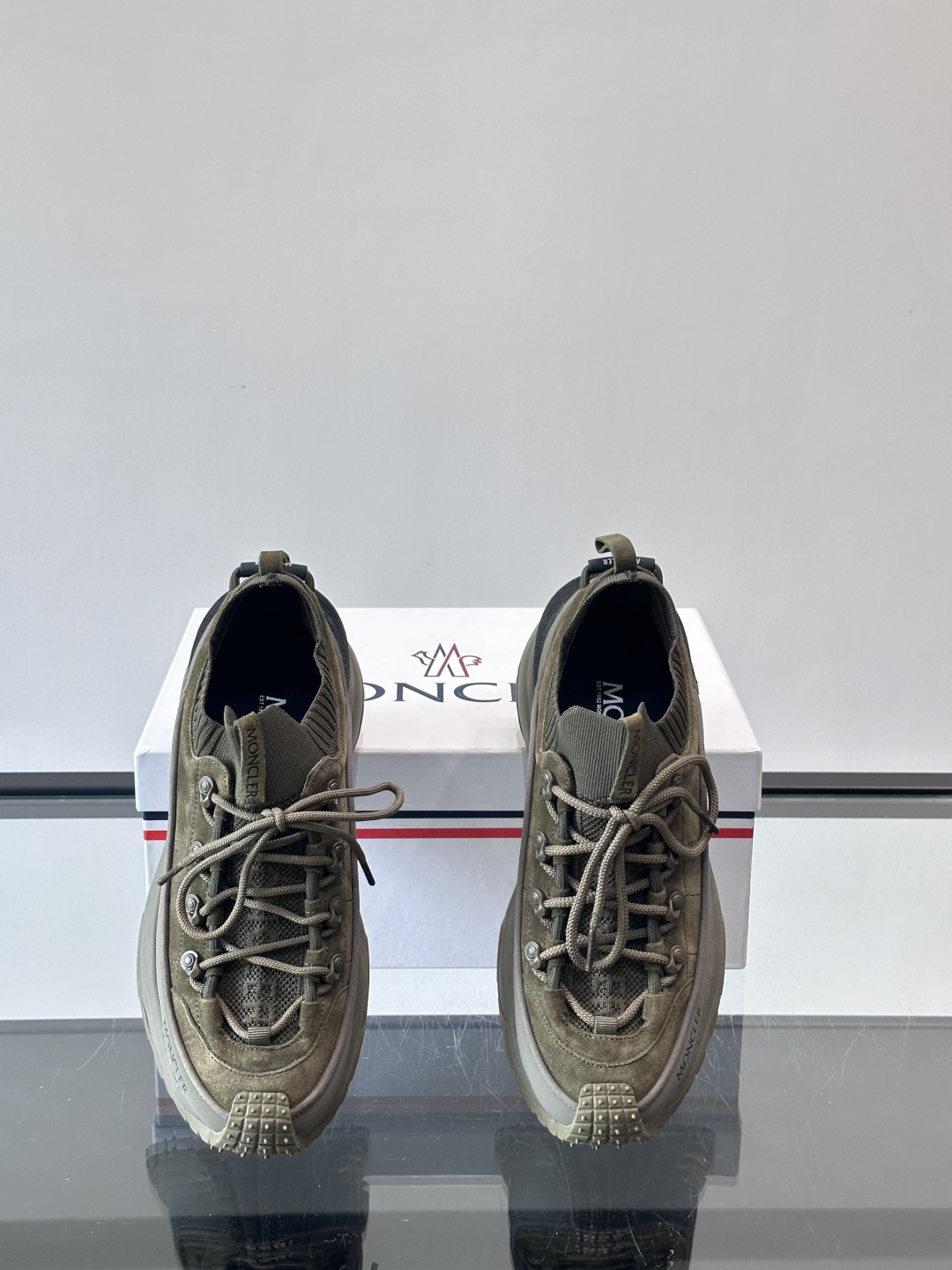 Moncler Trailgrip Outdoor Sneakers: Leather & Tech Fabric, Anti-Slip, Comfortable 7 cmp i1758619395921 8602 0 5